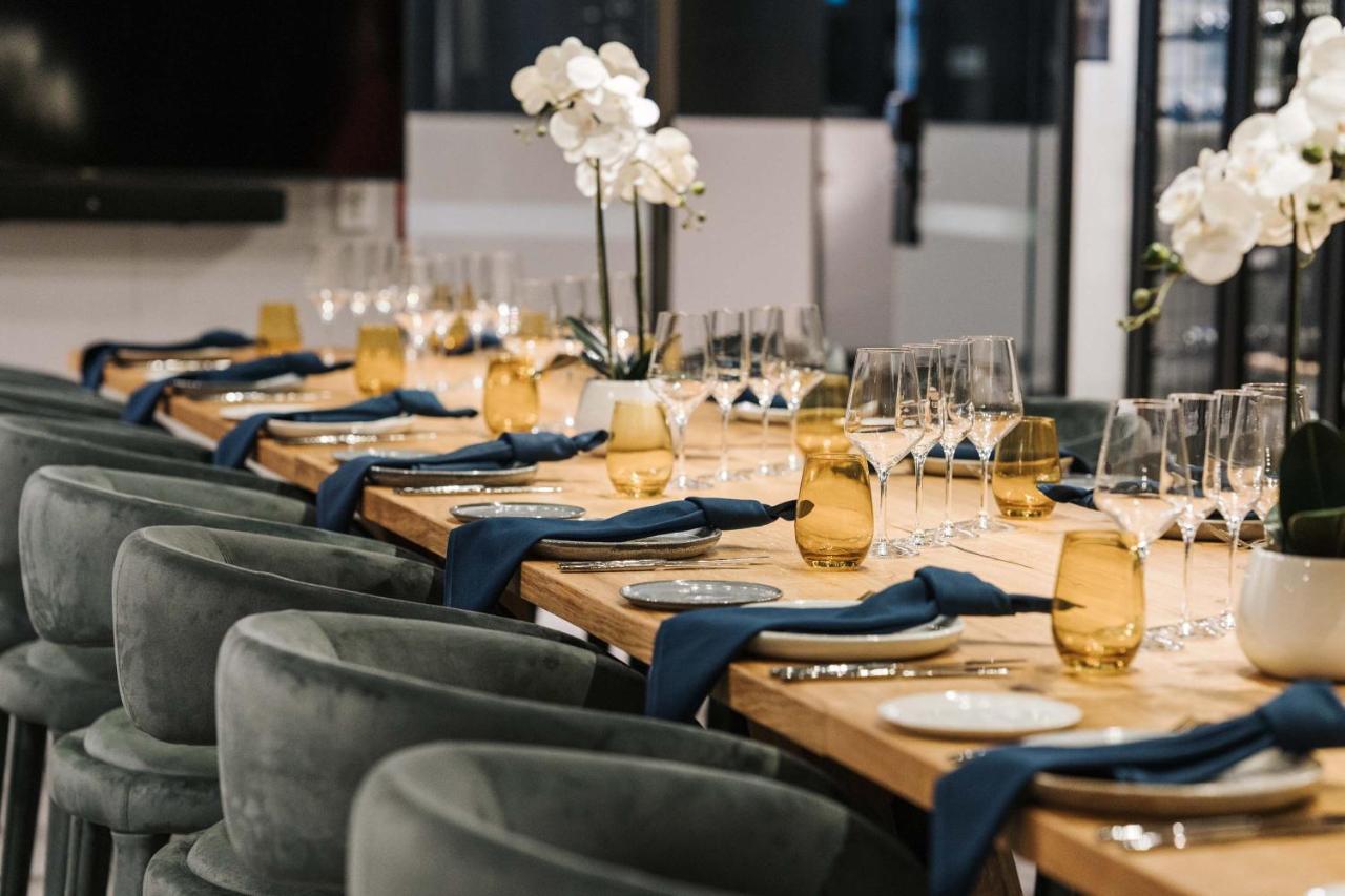 Peppers Waymouth Hotel Adelaide Luaran gambar Private dining at the restaurant