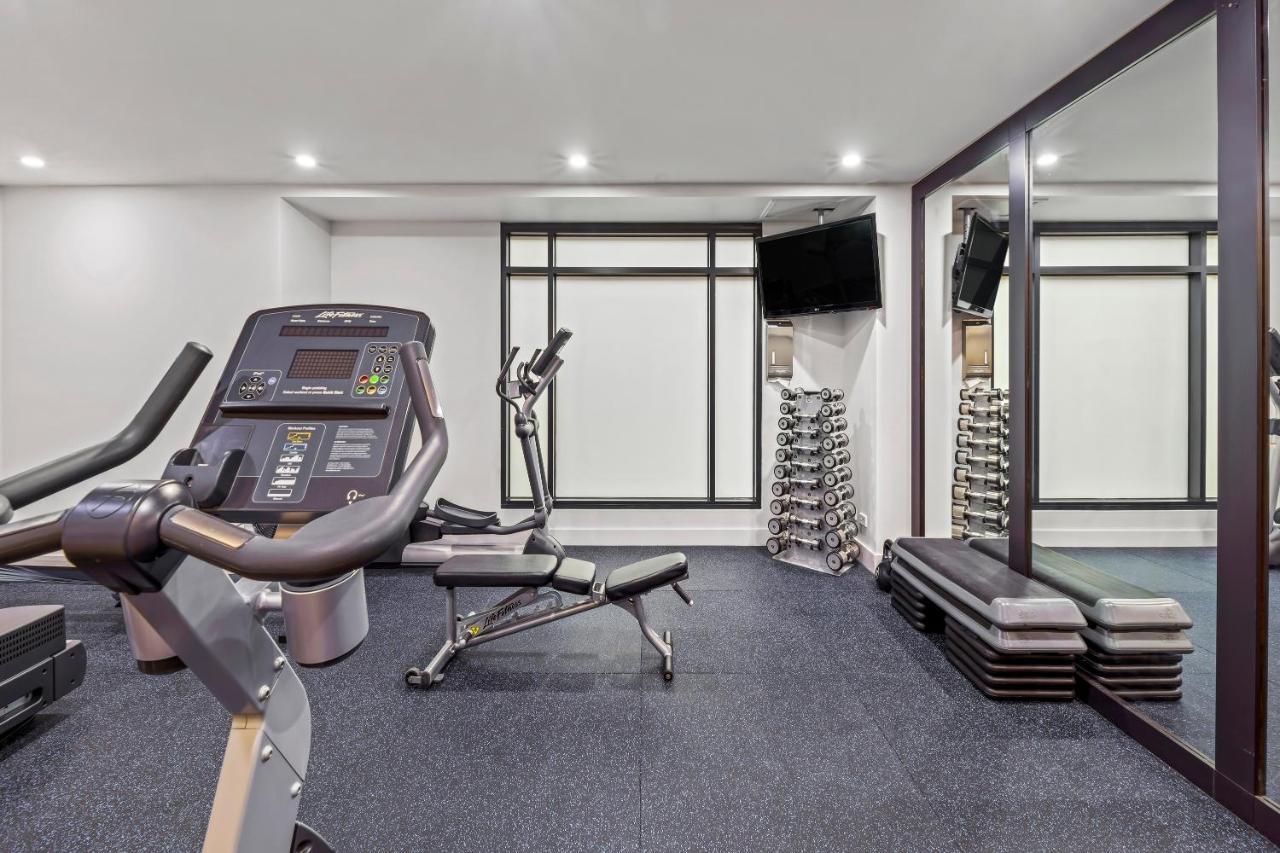 Peppers Waymouth Hotel Adelaide Luaran gambar The gym at the hotel